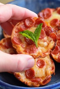 Mini Tortilla-Crust Pizzas from Cheeky Kitchen