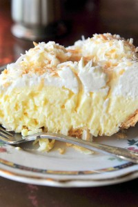 Old Fashioned Coconut Cream Pie